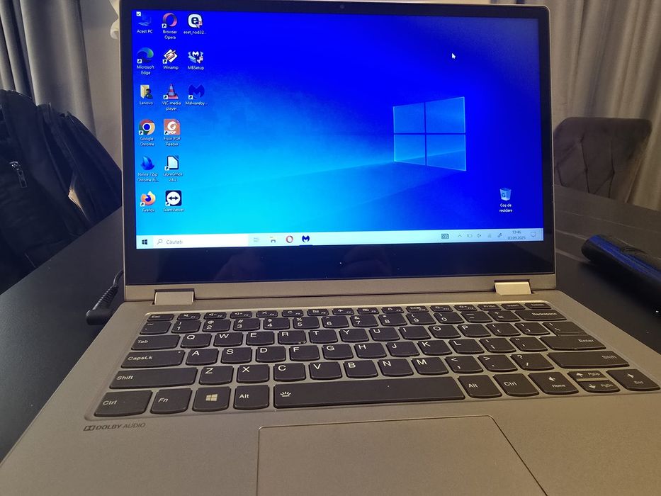Lenovo 
Hdd 120 gb
Touch screen