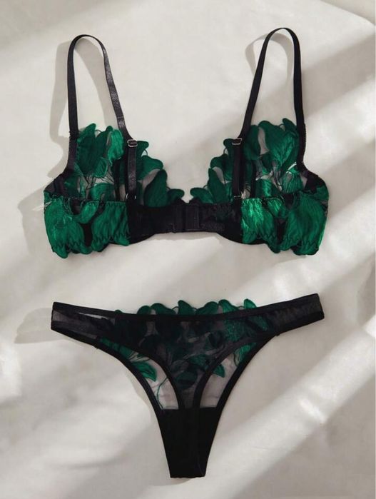 Комплект прозрачно бельо с дантела ново