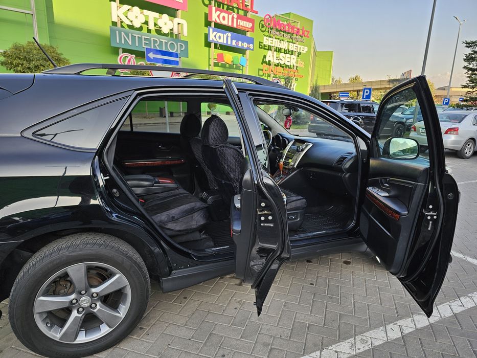 В прадаже LEXUS RX330