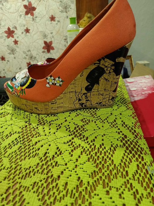 Туфли женские ,текстильные