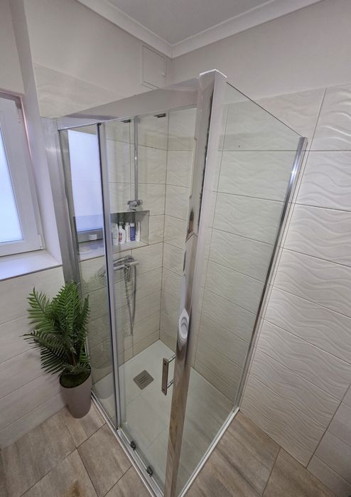 Set ușă glisantă + panou fix de duș  BELOYA – 100 × 80 cm