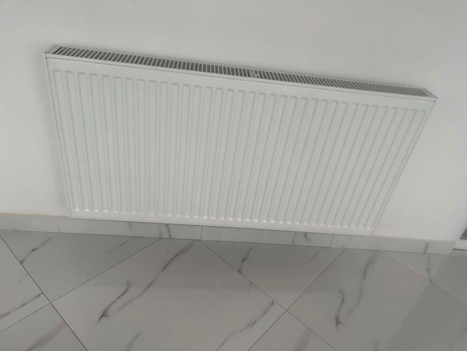 8 calorifere panou oțel tip 22 – noi, nefolosite – diverse mărimi