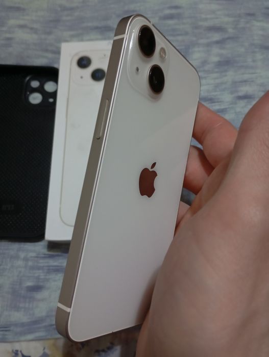 В продаже iphone 13