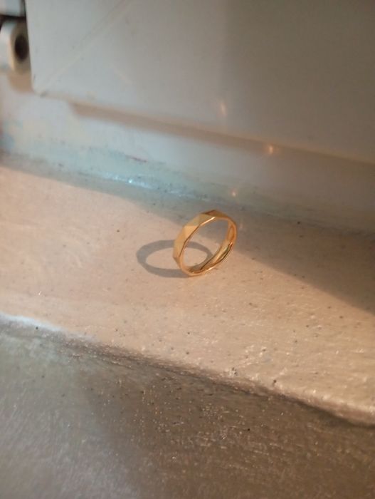 Пръстен Златен, нов и хубав