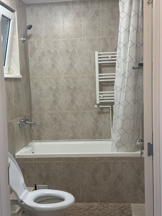 Apartament cu 2 camere de închitiat,strada Sovata
