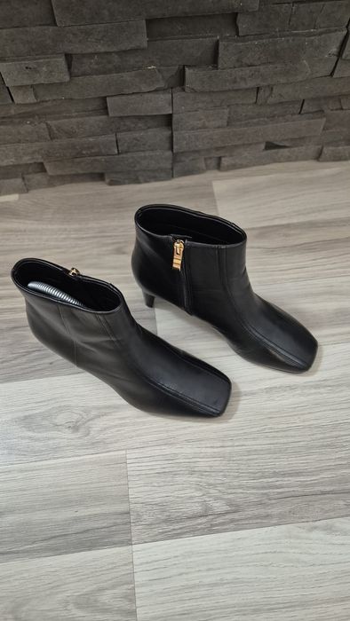 Botine piele Clarks