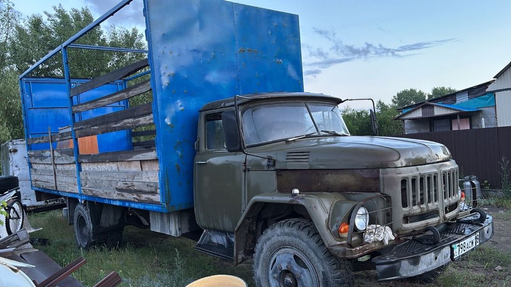 Продам зил 131.