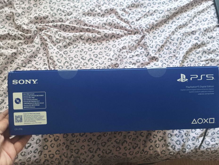 Playstation 5 Нов с валидна гаранция още три месеца