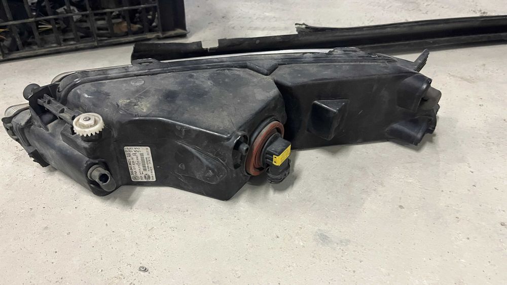 3g0941662L десен халоген VW Passat B8