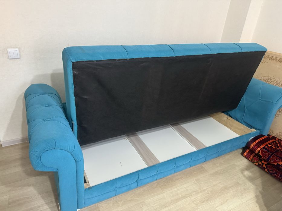 Продам диван в хорошем сост