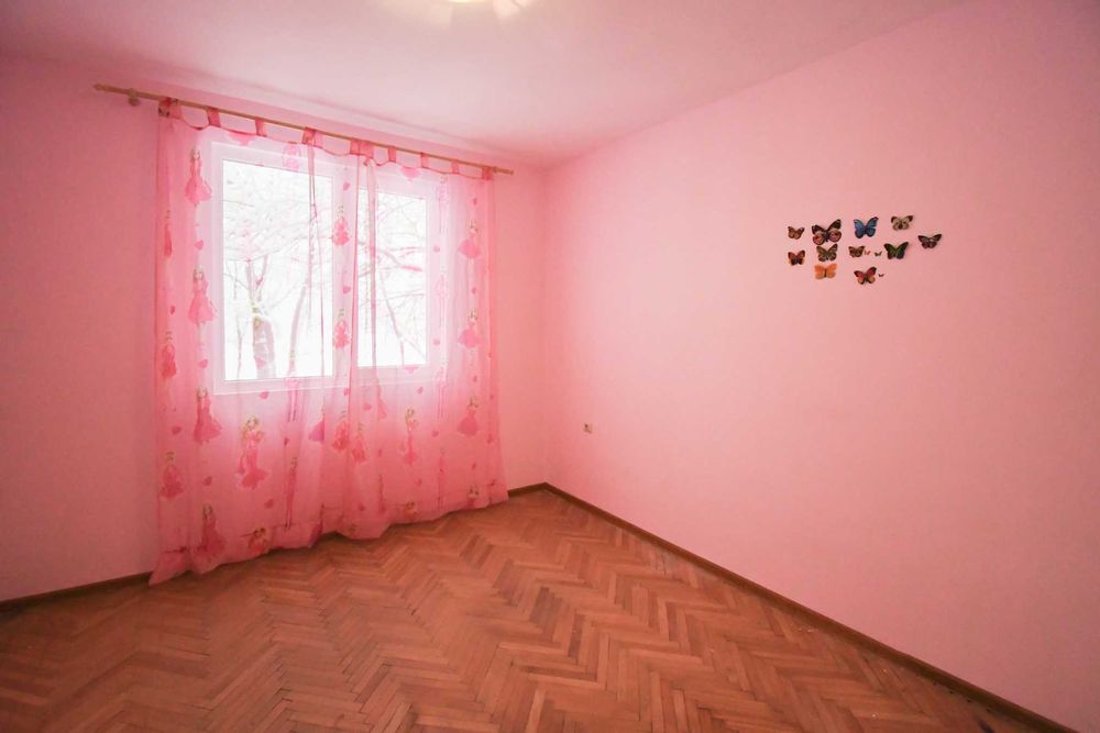 Двустаен имот в Горна баня