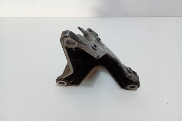 Suport  motor dreapta 8E0199308D Volkswagen VW Passat B5.5 (facelift)