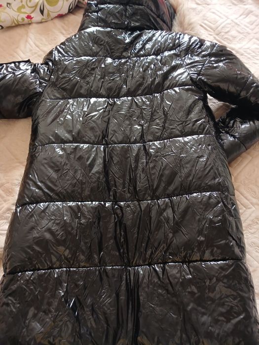 Продаю на девочку куртку