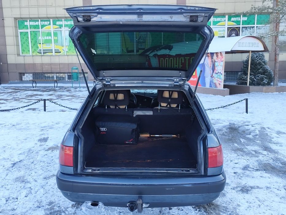 Продам Ауди 100 С4