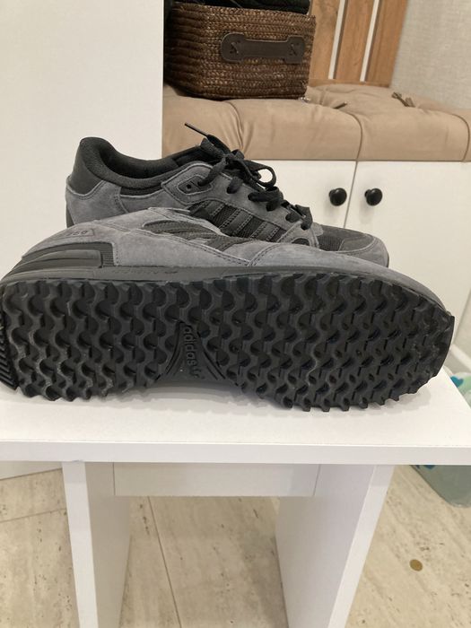 Мужские кроссовки