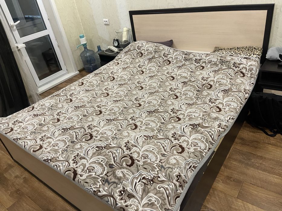 Продам кровать двуспальняя
