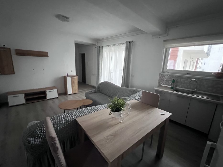 Inchirie apartament 3 camere