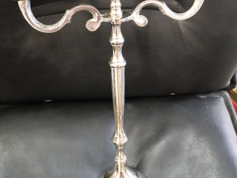 Голям троен свещник метален
