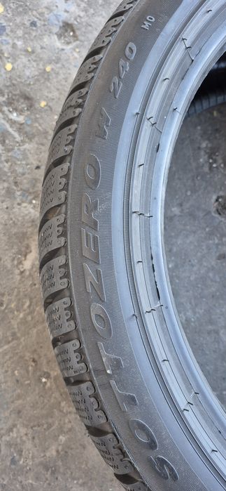 2 anvelope iarna noi Pirelli 255/40/19,dot 2022.Pretul este pe bucata.