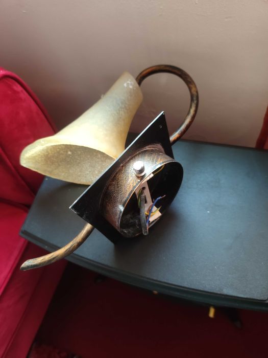 lampa de perete, aplică