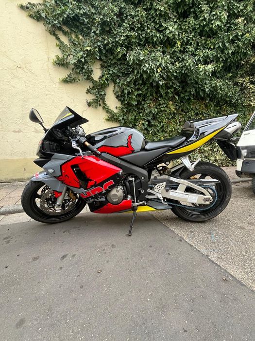 Honda CBR 600RR an 2004