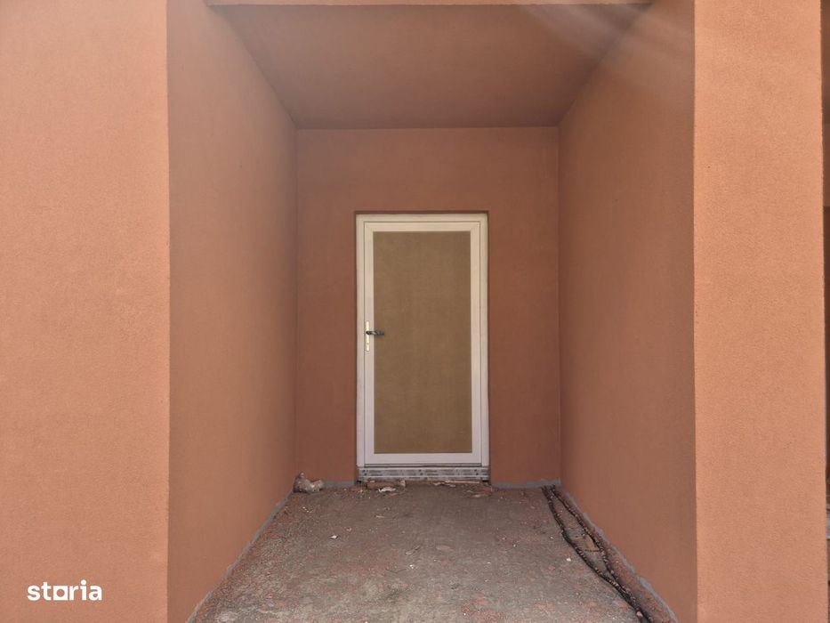 Casă Tip Duplex în Giroc – Confort, calitate și curte generoasă