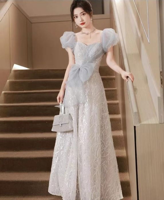 Вечернее платье .