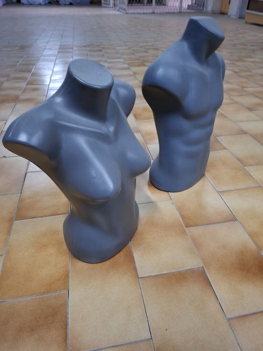 Манекен пластмасов