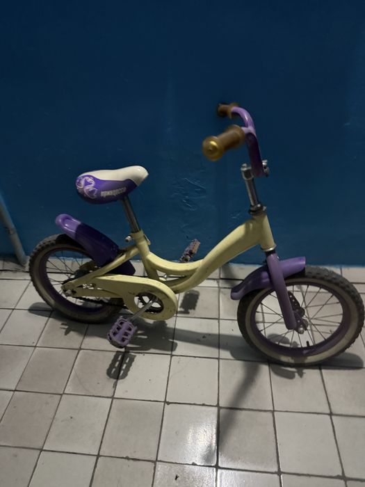 Прлдам детский велосипед