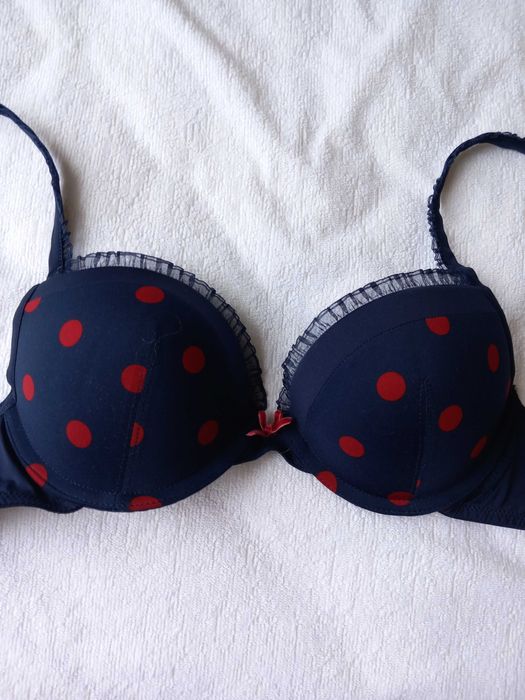 Нови дамски сутиени