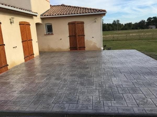 Beton amprentat Avans o