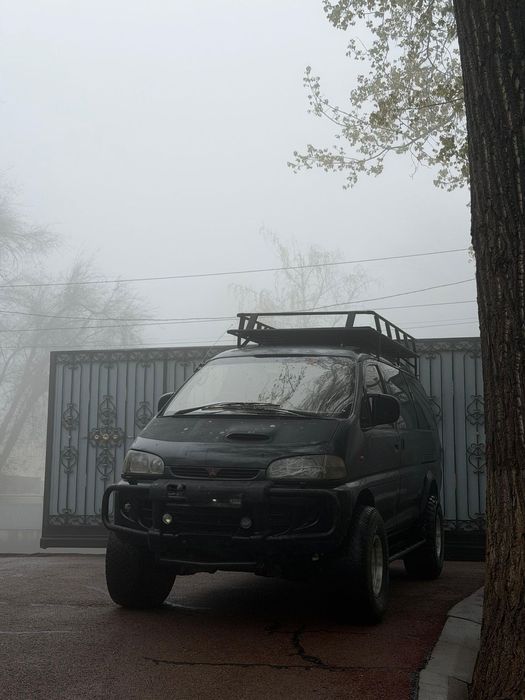 Mitsubishi Delica