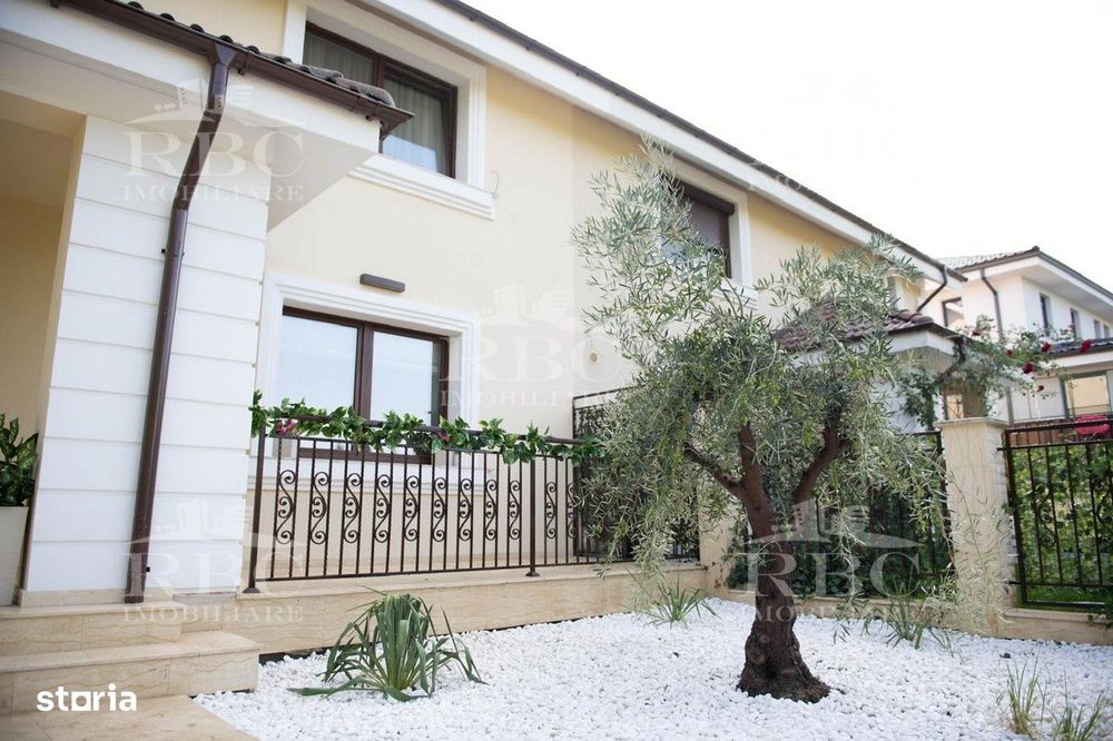 Casa ultrafinisata cu piscina in Borhanci zona Romul Ladea
