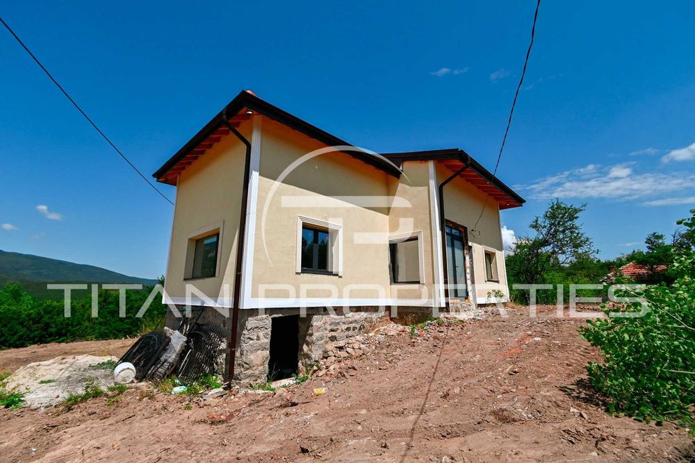 Къща за продажба в с. Железница
