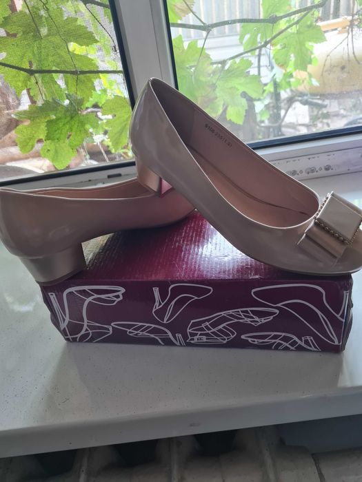 Туфли на девочку