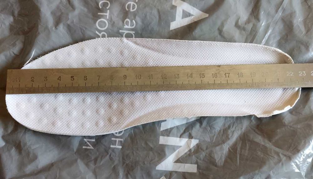 Кроссовки для девочки