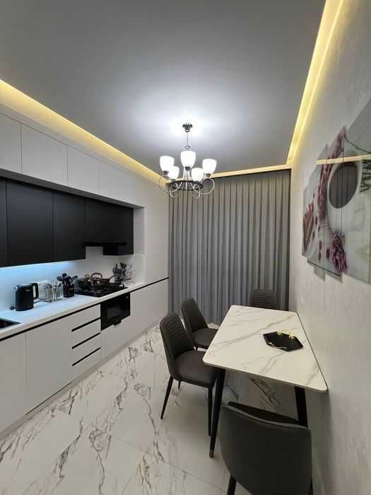 • Махтумкули • ЖК Poytaxt •2-комн • 70м2 • этаж 2/10 [AL021]