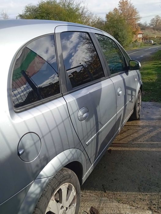 Продавам Опел Мерива20006г. 1.4 бензин