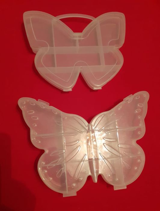 Продам контейнеры для рукоделия