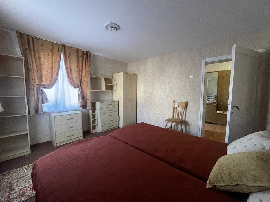 Дава се под наем Тристаен апартамент в Габрово, Център - 70 кв.м за 300.9 € - Снимка #2