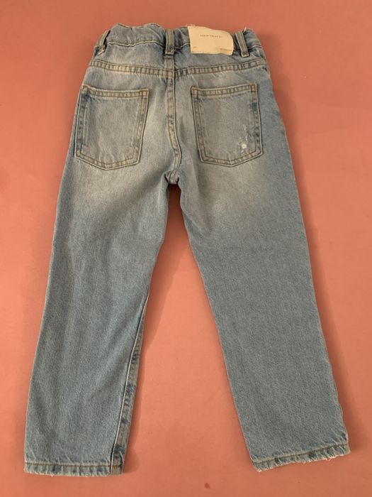 Blugi ZARA NOI marime 116 cm