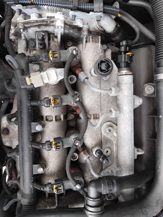 Bara fata Opel Meriva 1.3 cdti