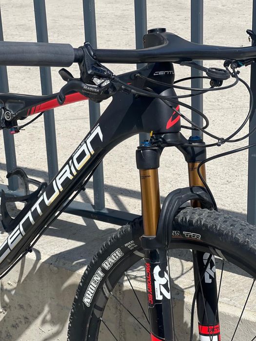 Bicicleta Centurion, carbon, marimea M, o vand pentru ca nu o mai folosesc