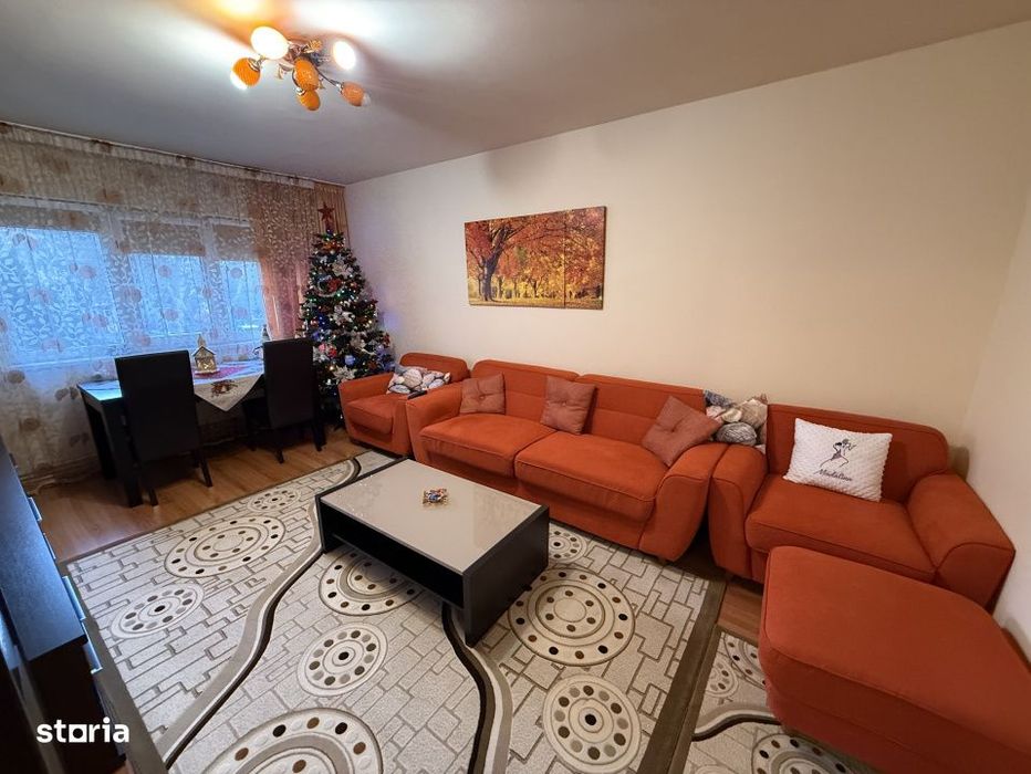 Apartament 4 camere, decomandat, 83mp, Sarari, zona Piscina Sanziana