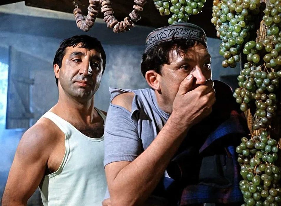 Фильмы музыка сериалы Ютуб 4К контент не выходя из дома