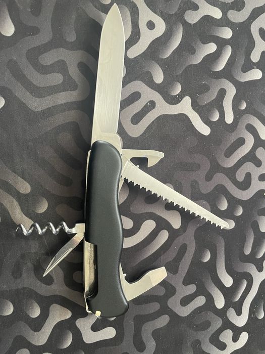 Victorinox Forester + husa de piele