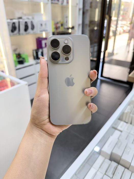 Продам iPhone 15 pro