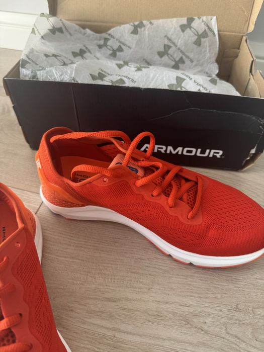 Under Armour  barbati marimea 41
