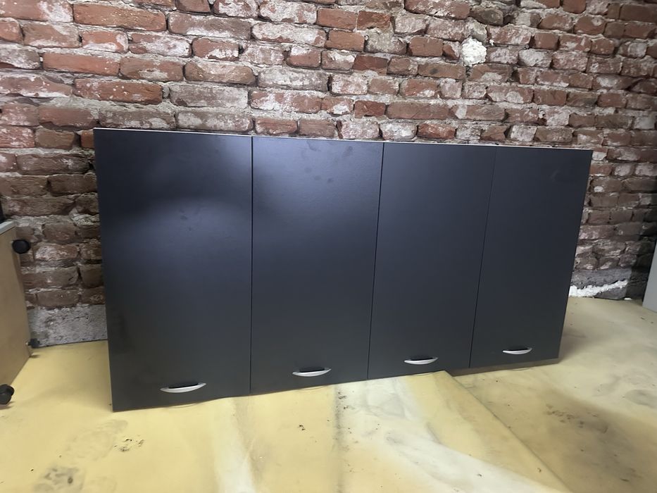 Шкафчета секции и бюра