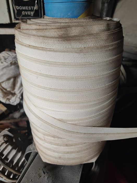 Продается метражная молния